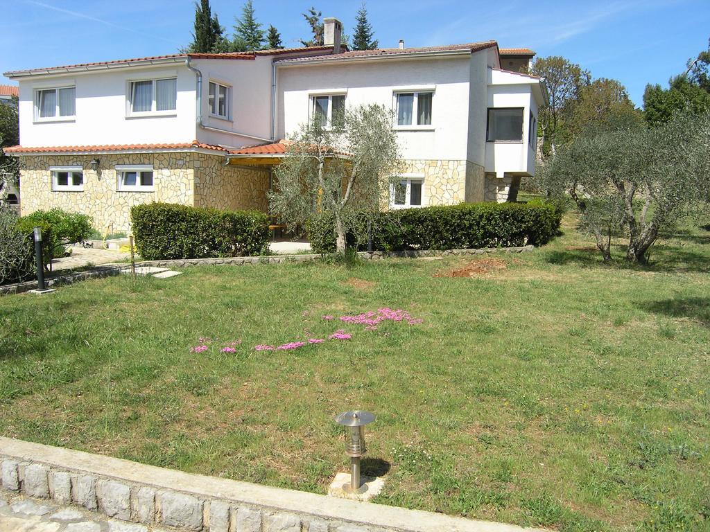 Apartment Martina Krk Town Buitenkant foto